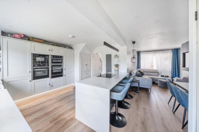 1319810-17-686bd1...