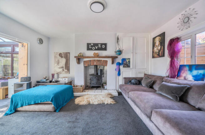 1356211-10-68cd4e...