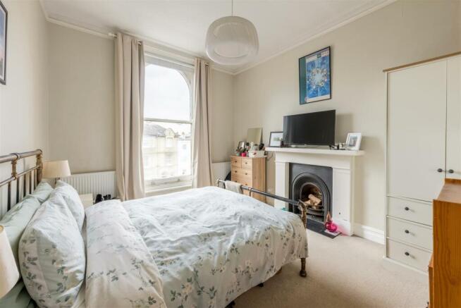 Flat 5, 9 Fourth Avenue -14.jpg
