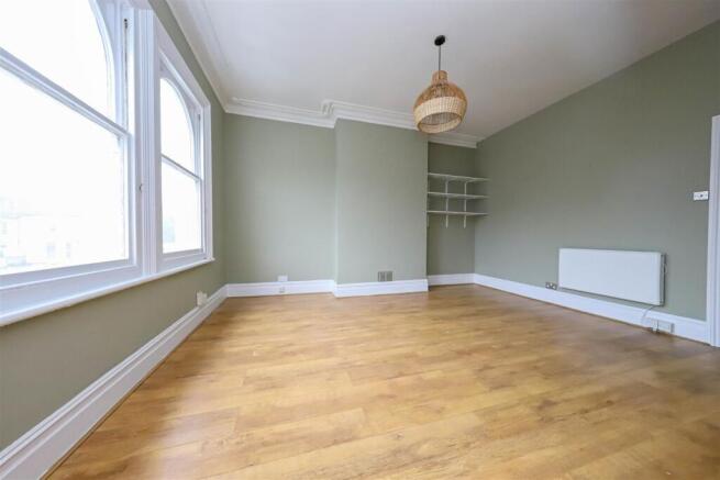 nicholas james eaton villas livingroom_.jpg