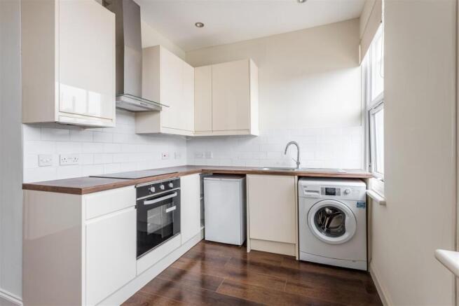 Flat 3, 73 Queens Park Road-2.jpg
