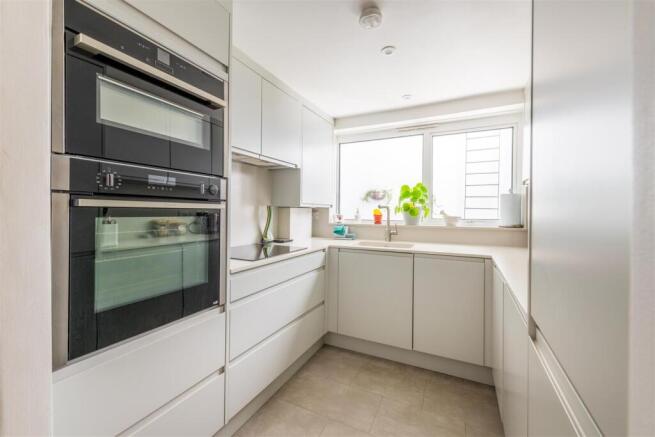 Flat 1, 37 Montpelier Crescent-3.jpg