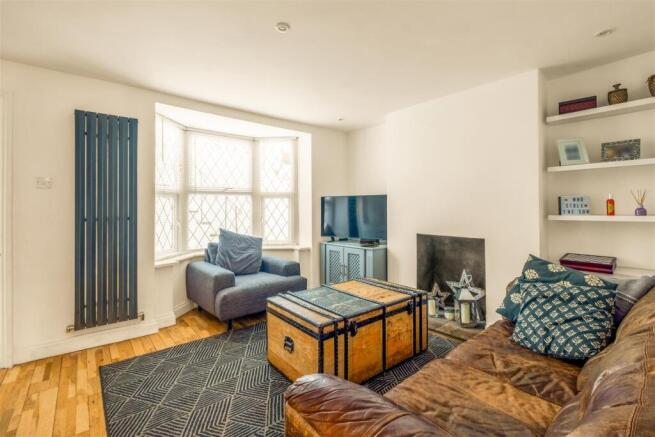 8 robertson road-8.jpg