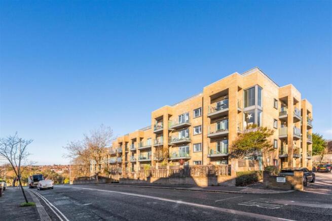 Flat 26 Park House-1.jpg