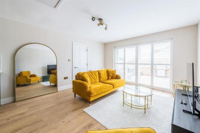 Bungalow 6, 134 Crescent Drive-10.jpg