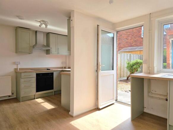 Kitchen/Breakfast Rm