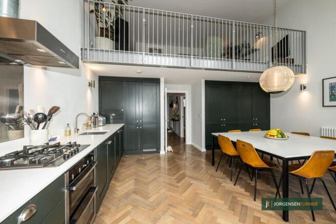 Dining Messanine .jpg