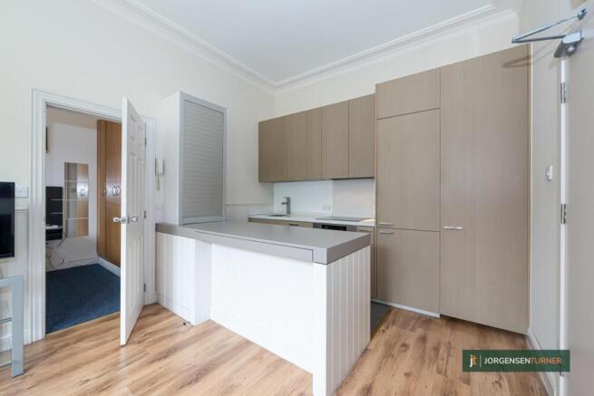 Sinclair Gardens 8@11-13-006 LR - JT.jpg