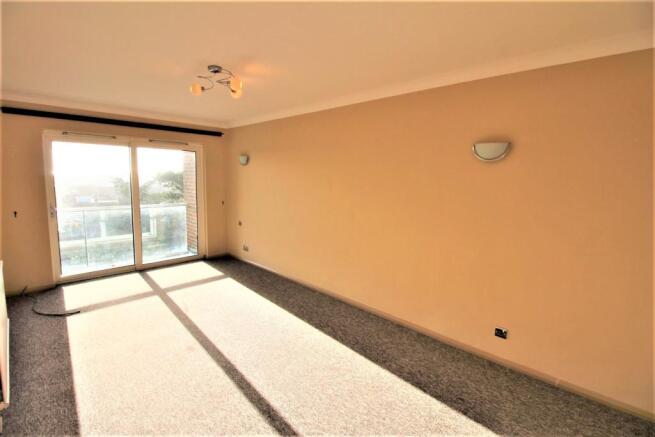 fieldings lounge 2.jpg