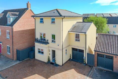 Curlew Place, Portishead