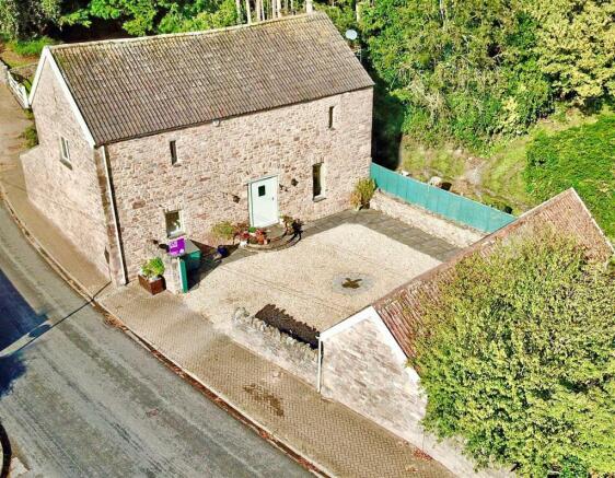 4 Bedroom Barn Conversion For Sale In Clevedon Road Weston In