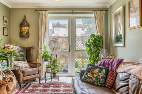 Pebble Court, Paignton, Torbay, TQ4