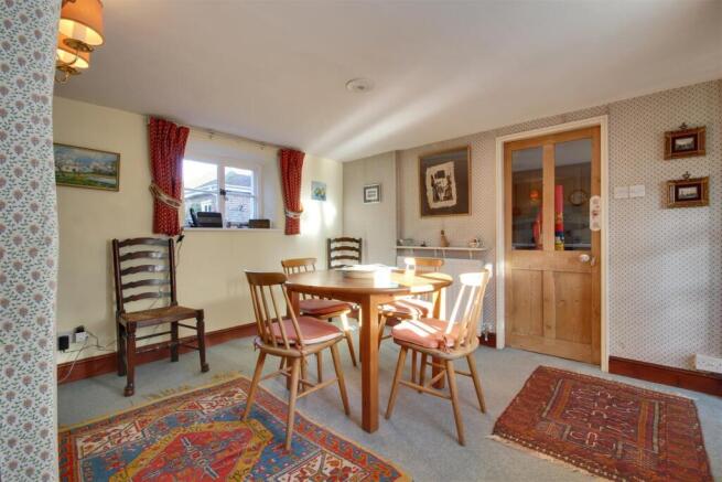 Dining Room 2.jpg
