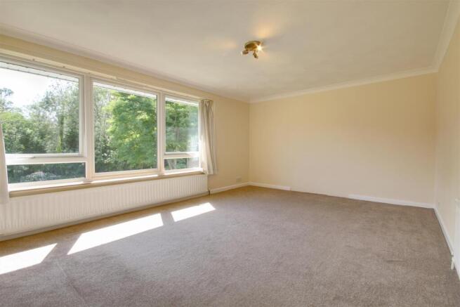 Living room .jpg