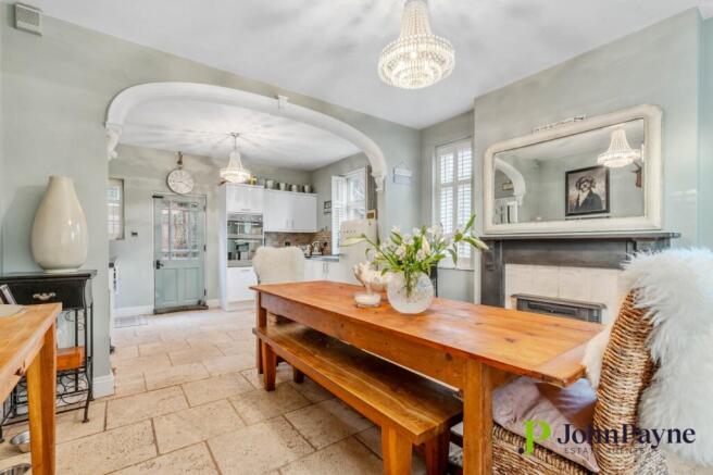 Dining/Kitchen
