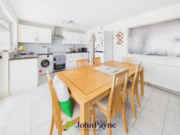 Dining/Kitchen