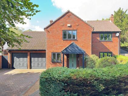 Avon Park, Ringwood, BH24