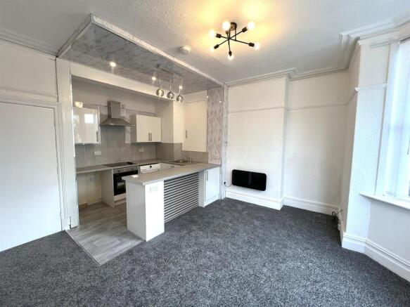 Kitchen/Living room