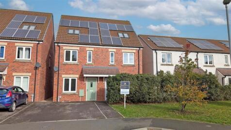 Heathfield Gardens - Bathpool