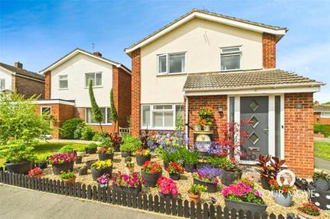 Pinewood Gardens, North Cove, Beccles, Suffolk, NR34