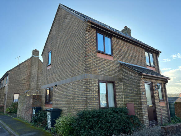 3 Bedroom Detached house for rent