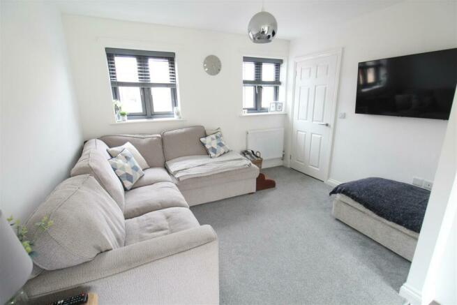 2 bedroom house for sale in Manor Court, Bishops Caundle, DT9