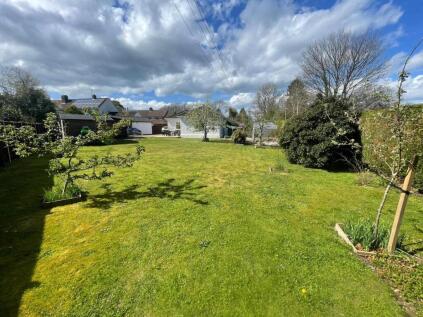 Forton -  TWO WORKSHOPS & GARAGE- MOTIVATED VENDORS