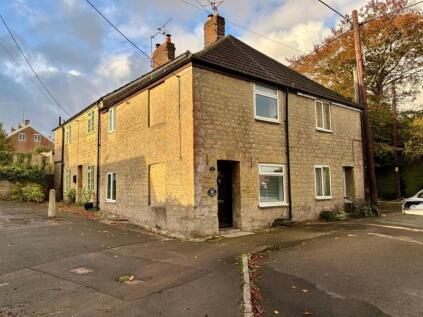 Lang Road, Crewkerne - NO ONWARD CHAIN