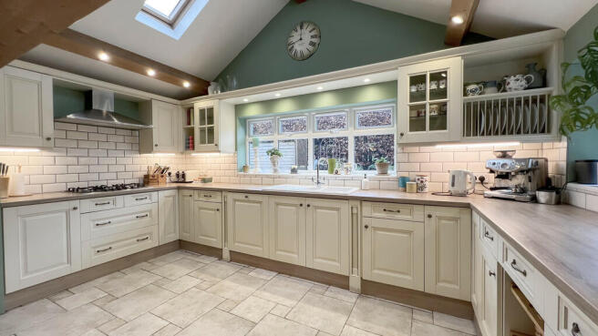 Kitchen/dining ro...