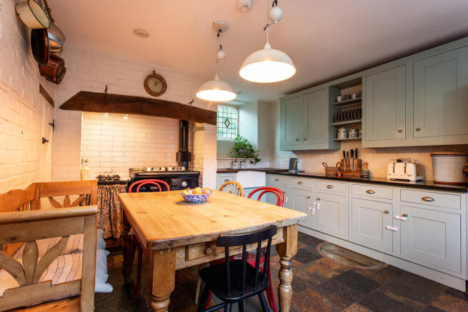 4 2 Alfred St 090