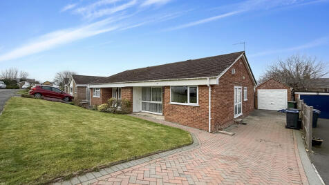 Leighton Park Road, Westbury