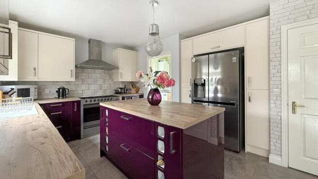 Kitchen/dining ro...