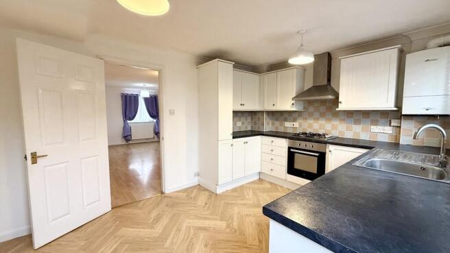 Kitchen/dining ro...