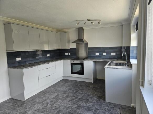 Kitchen/breakfast...