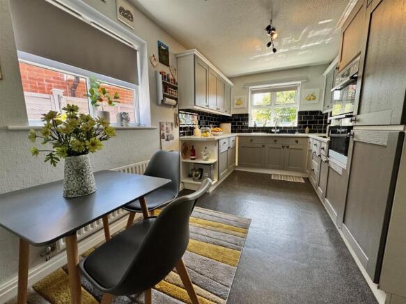BREAKFAST KITCHEN