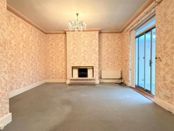 SITTING ROOM WITH DINING AREA