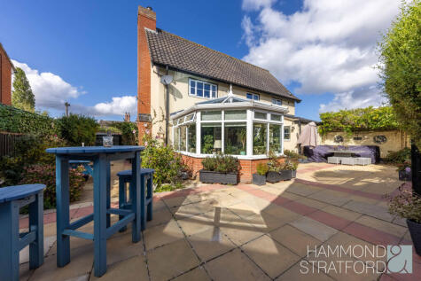 Hill Farm Road, Long Stratton