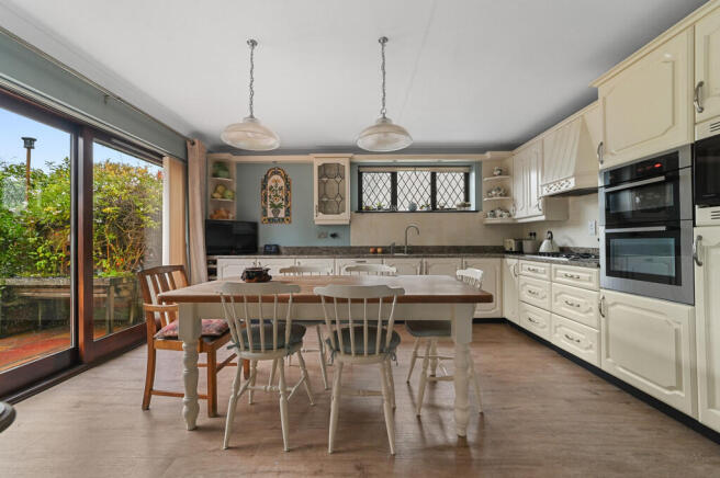 PT-FC(COL)-VineHo...