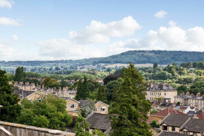 Flat 5, 28, Upper East Hayes Bath, BA1 6LP-9.jpg