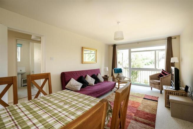 Living/Dining Area