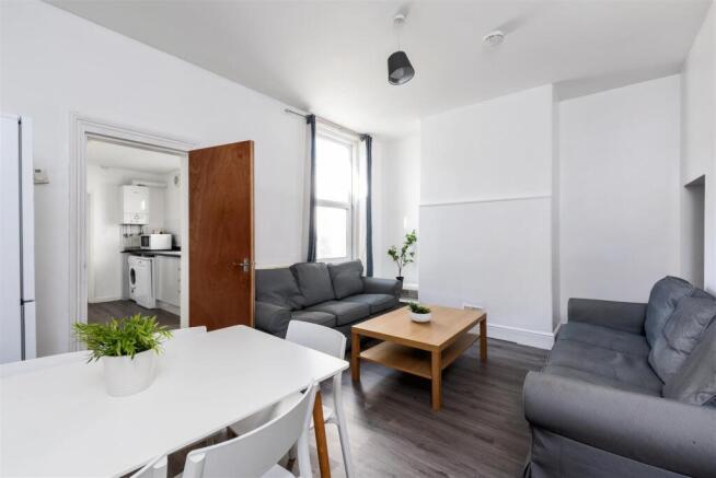 12 St Peters Terrace-4.jpg