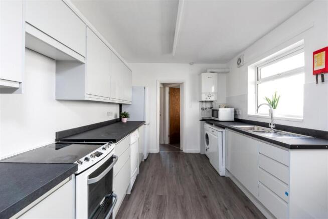 12 St Peters Terrace-6.jpg