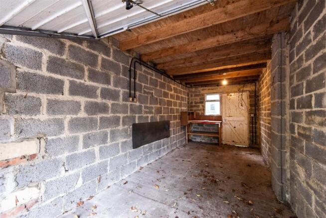 7 Johnstone Street, Bath - Garage-5.jpg