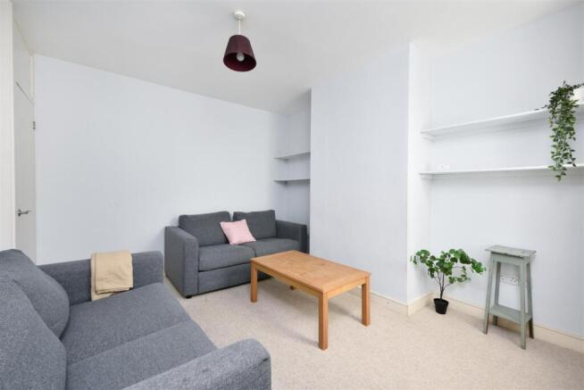 27 Cynthia Road-2.jpg