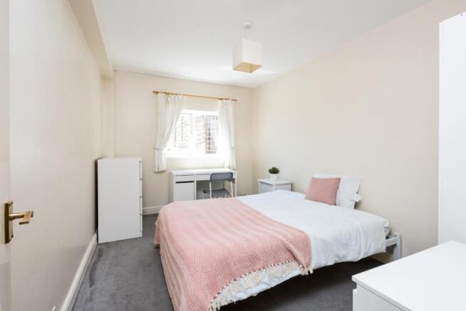 26 Lytton Gardens-3.jpg