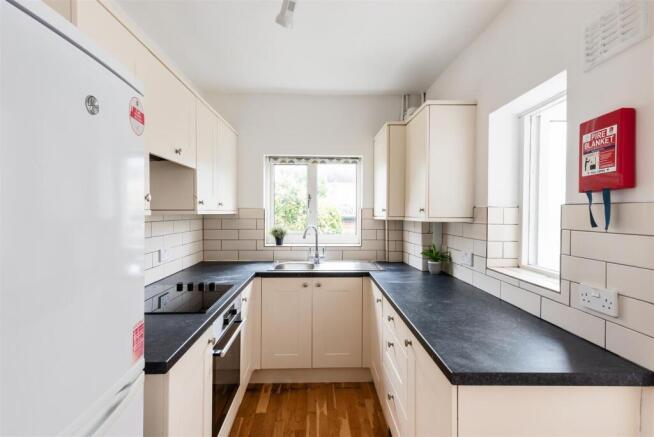 30 Beckhampton Road-4.jpg