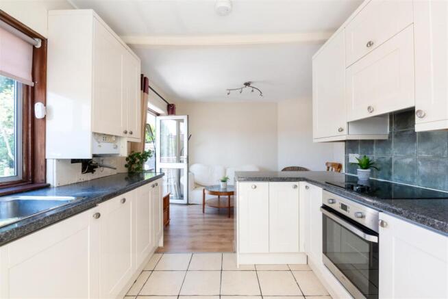 64 Upper East Hayes-5.jpg