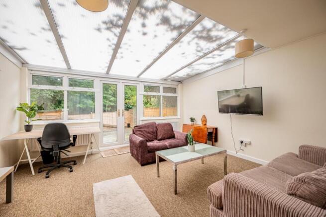 6 Stanway Close BA2 2UR-9.jpg