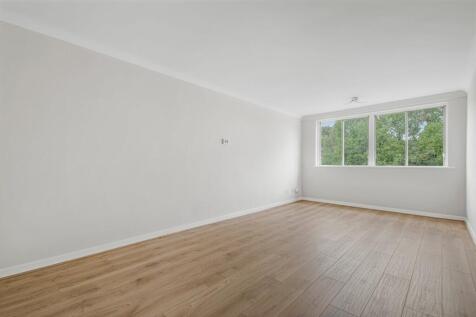 9 Shortlands Grove, Bromley, BR2