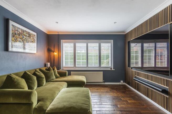 Lounge / Dining Room